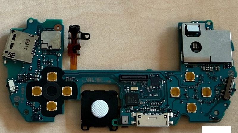 File:PSP Strider U6 Mainboard A.jpg