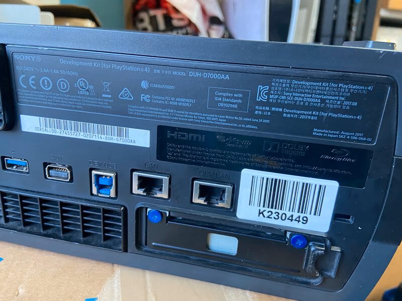 File:DUH-D7000AA back.jpg